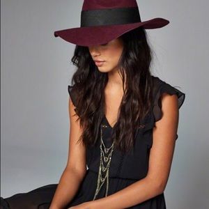 Abercrombie & Fitch banded felt hat